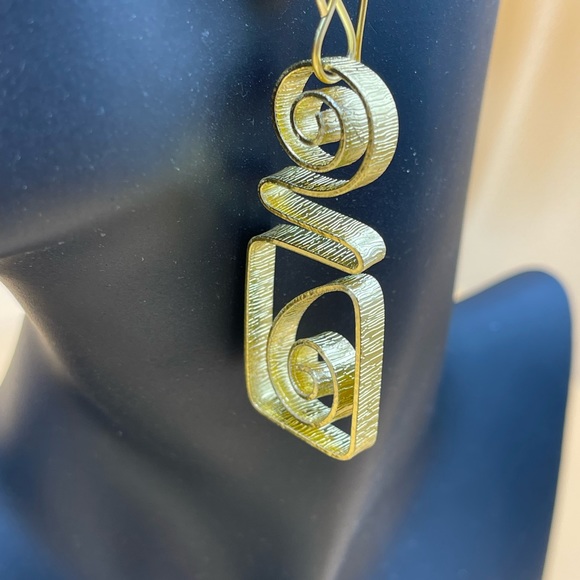 Handcrafted earrings - Picture 2 of 4